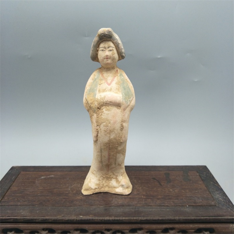 Vintage Collectible Pottery - Antike Sancai-Keramik-Schönheitsornament aus der Tang-Dynastie, antike