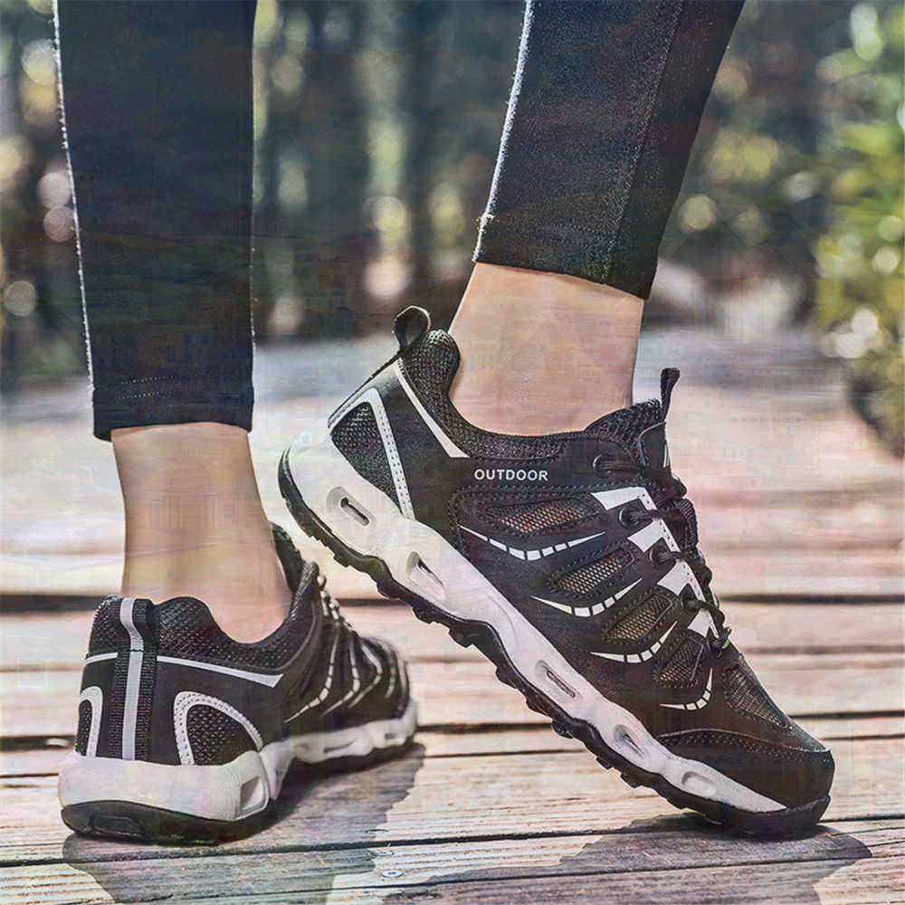 Sumer Round Tip Silver Sneaker – Vintage Collectible Shop Bewertung und Preis