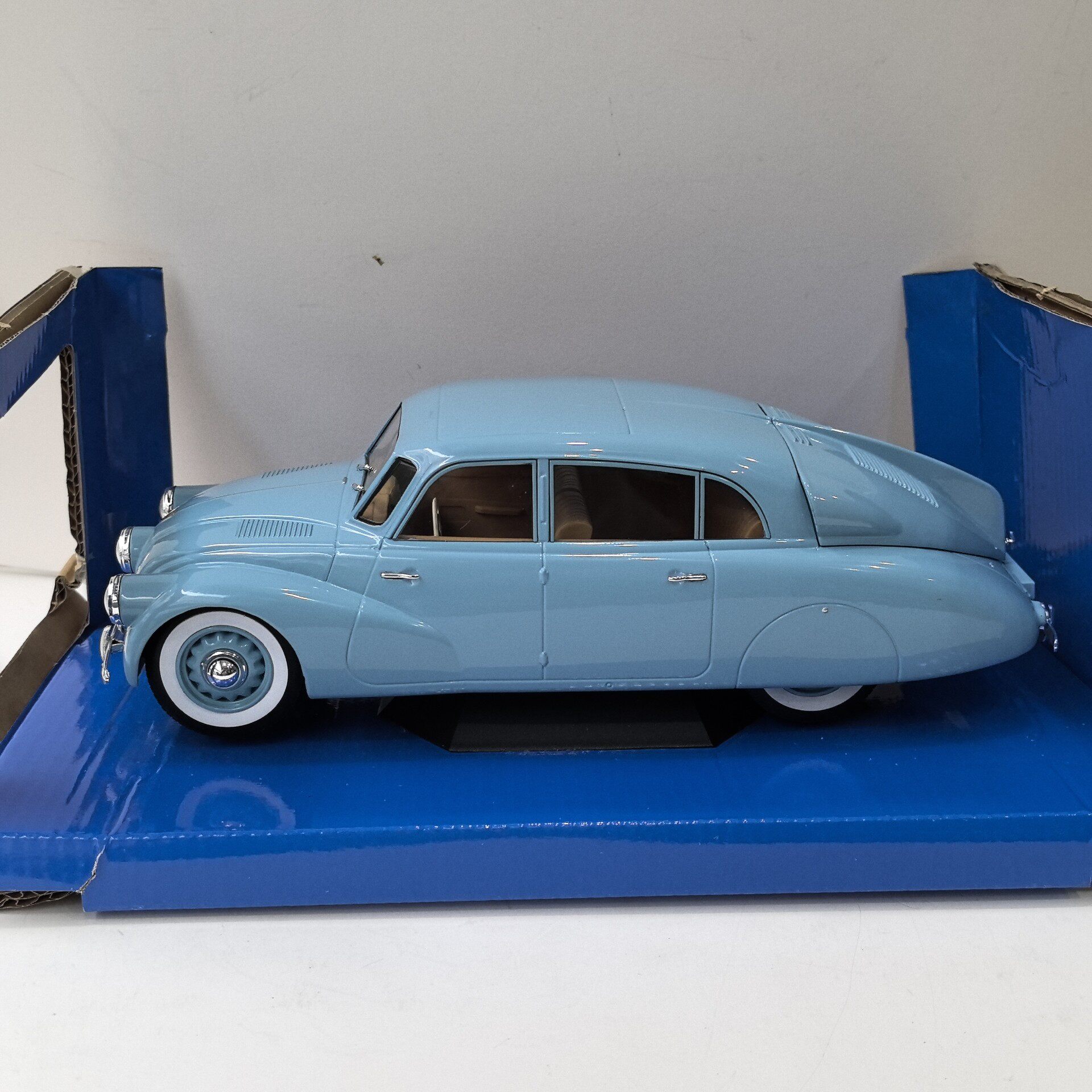 MCG Diecast 1/18 Maßstab TATRA – Vintage Collectibles Bewertung und Preis