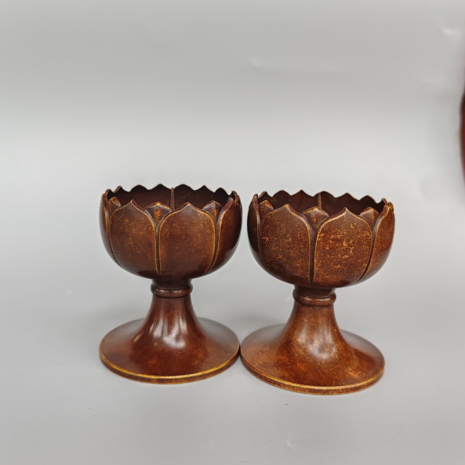 2 Stück Vintage-Becher aus rei – Collectible Vintage Matches Bewertung und Preis