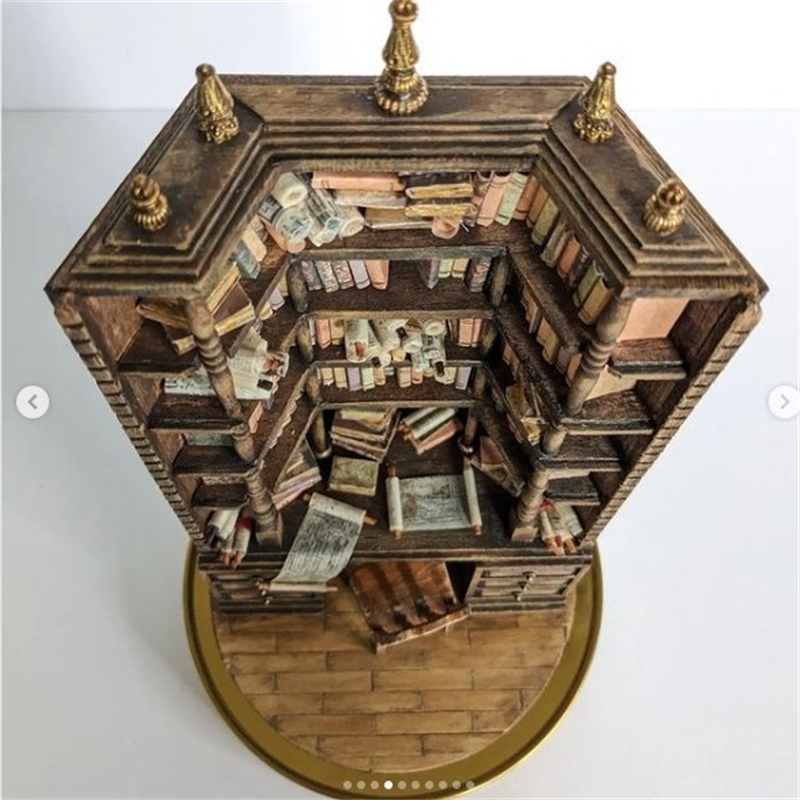 Miniatur-Bücherregal, Bücherre – Vintage Collectible Glass Bewertung und Preis